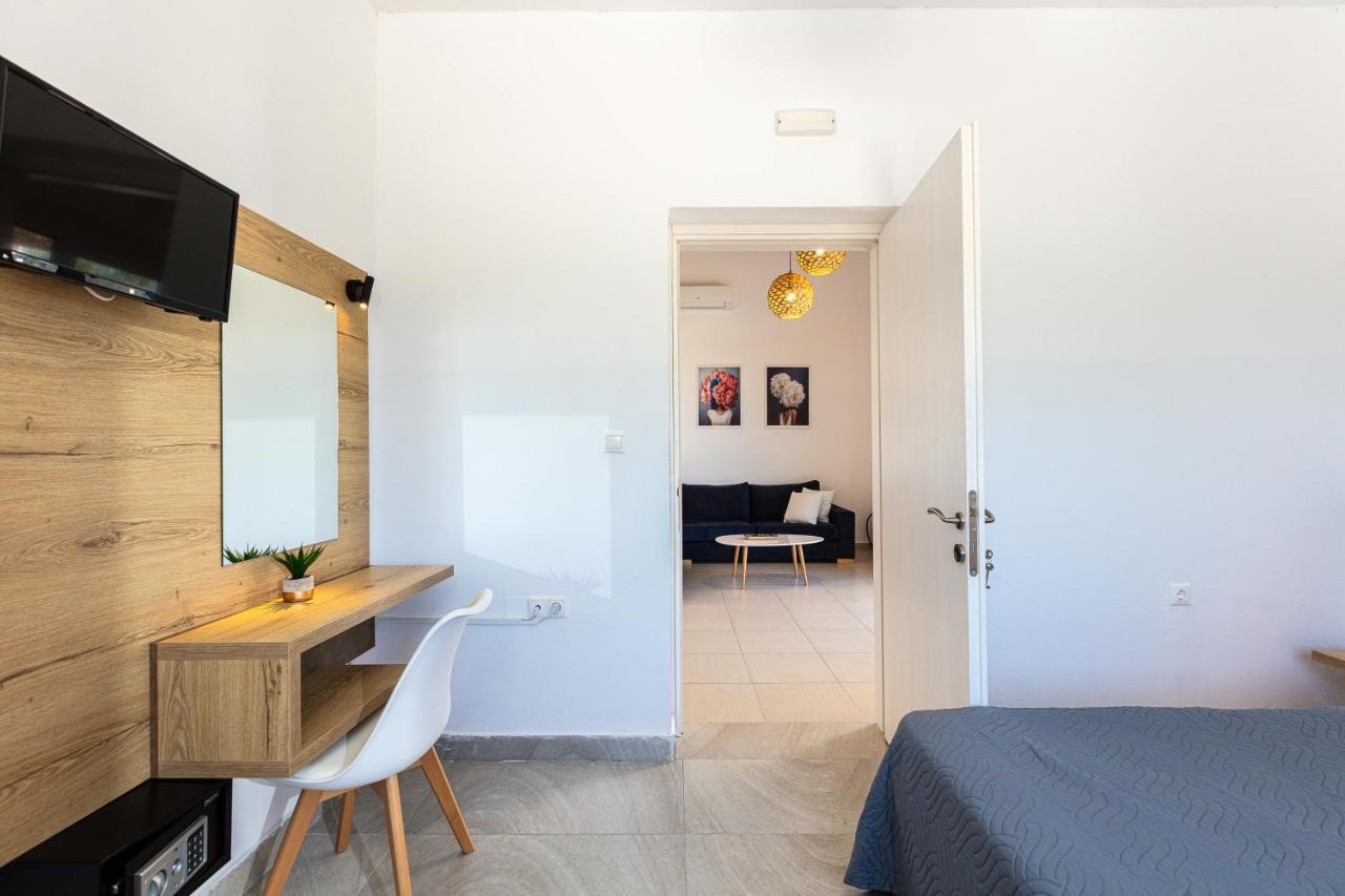 Gramvella Resort Аделианос Кампос Екстериор снимка