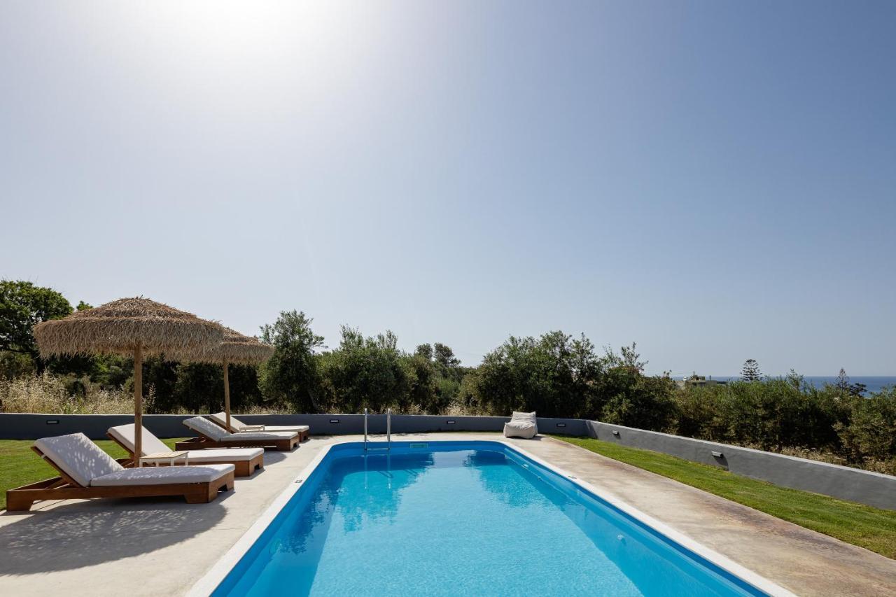 Gramvella Resort Аделианос Кампос Екстериор снимка