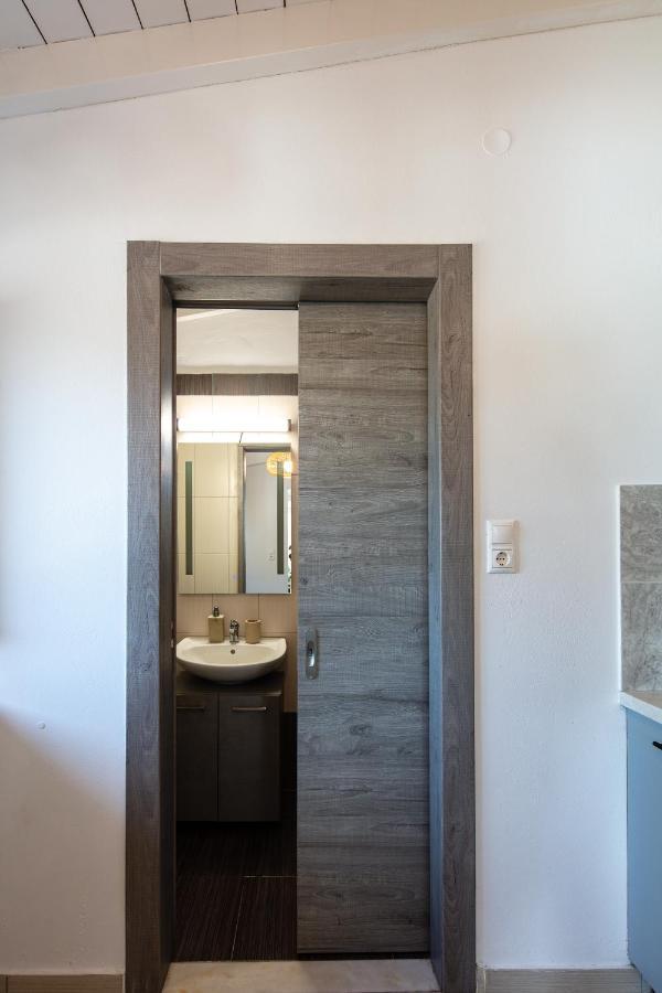 Gramvella Resort Аделианос Кампос Екстериор снимка