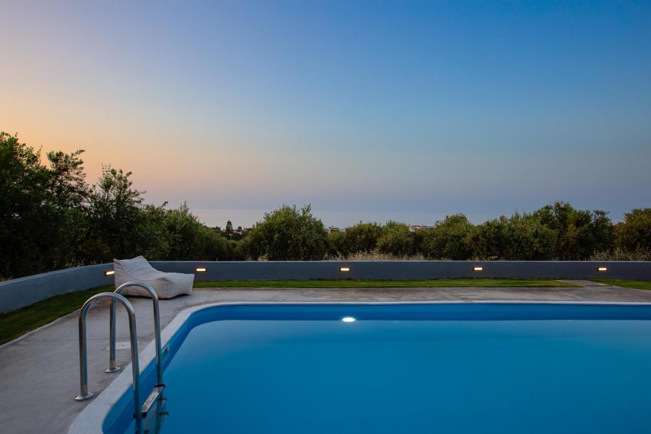 Gramvella Resort Аделианос Кампос Екстериор снимка
